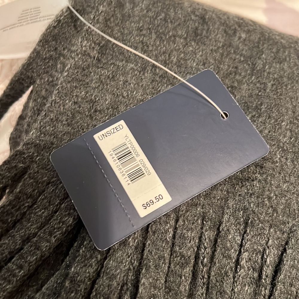 Scarf - Picture 2 of 3